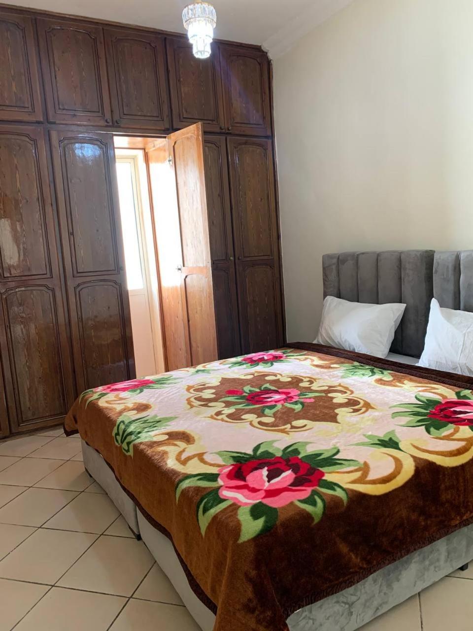 A Louer 80 M A Hay Salam - Apartment *